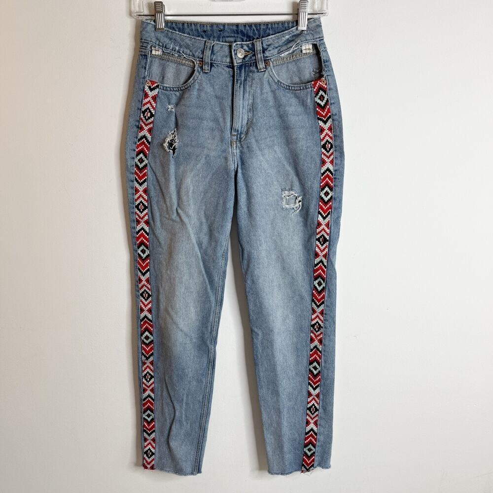 H&M Divided Women Slim Mom Jeans 4 Embroidered Distress High Rise Ankle Raw Hem - Picture 3 of 10